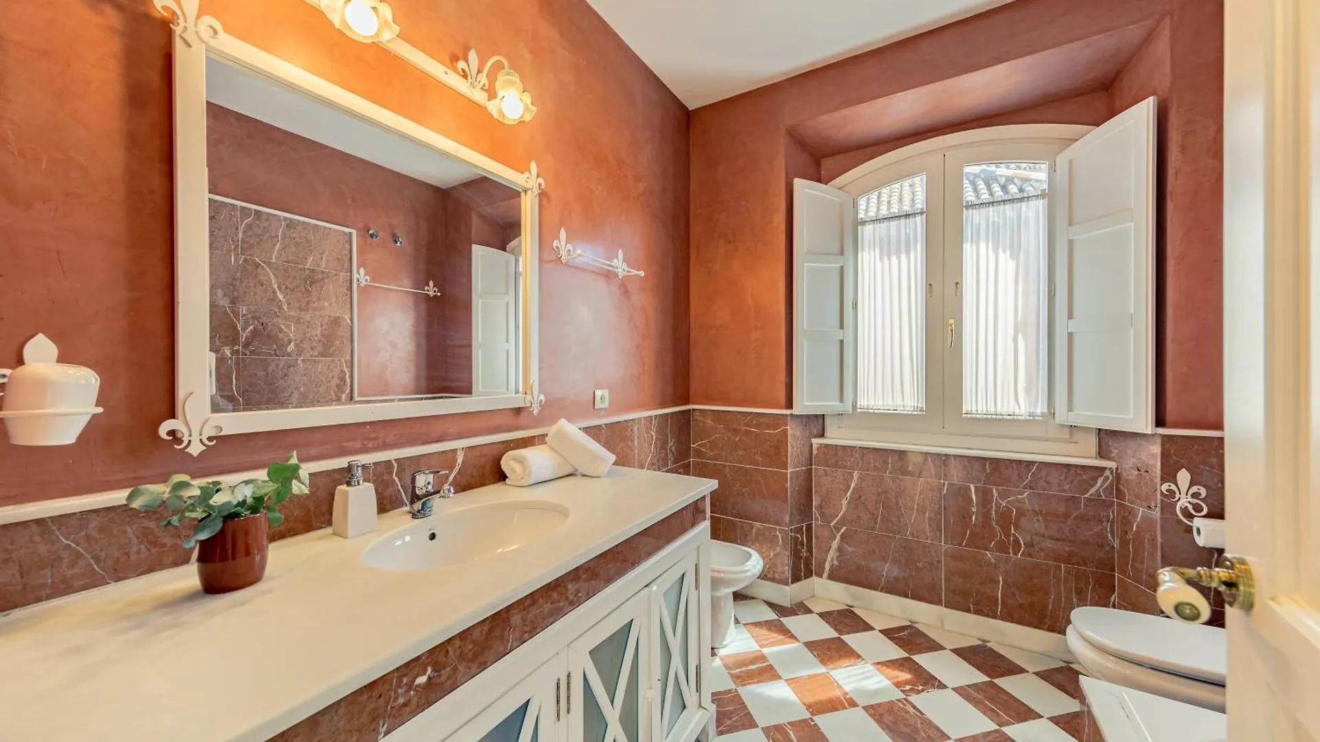 Isg Apartments Casa Levies Luxury House Downtown Seville Holiday home